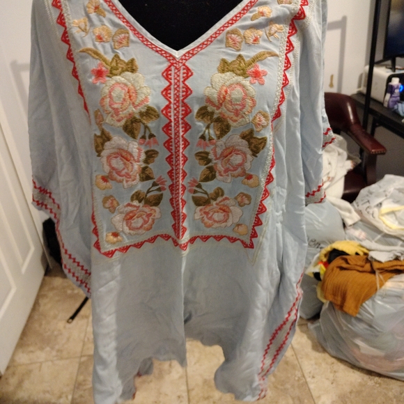 Chic Embroidered Light Blue Tunic - Picture 15 of 16